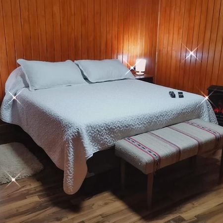 Roble Austral Hostal Coyhaique Ngoại thất bức ảnh