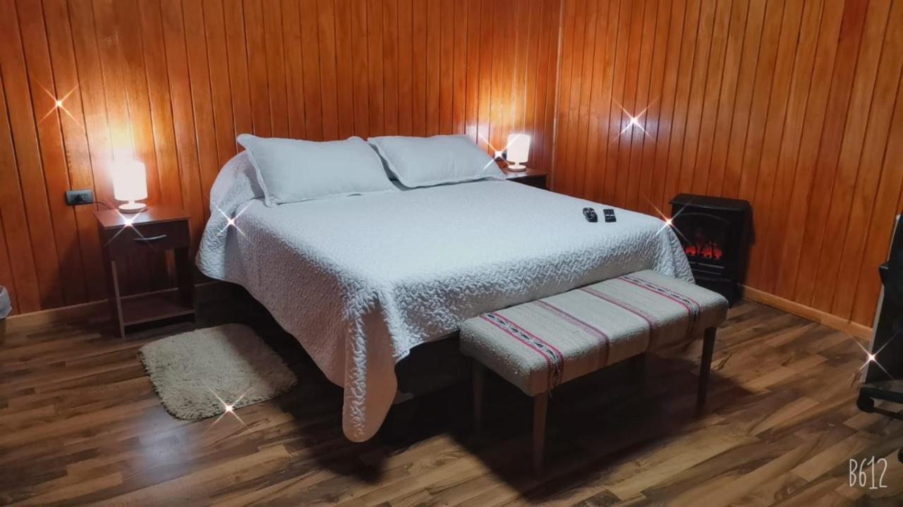 Roble Austral Hostal Coyhaique Ngoại thất bức ảnh